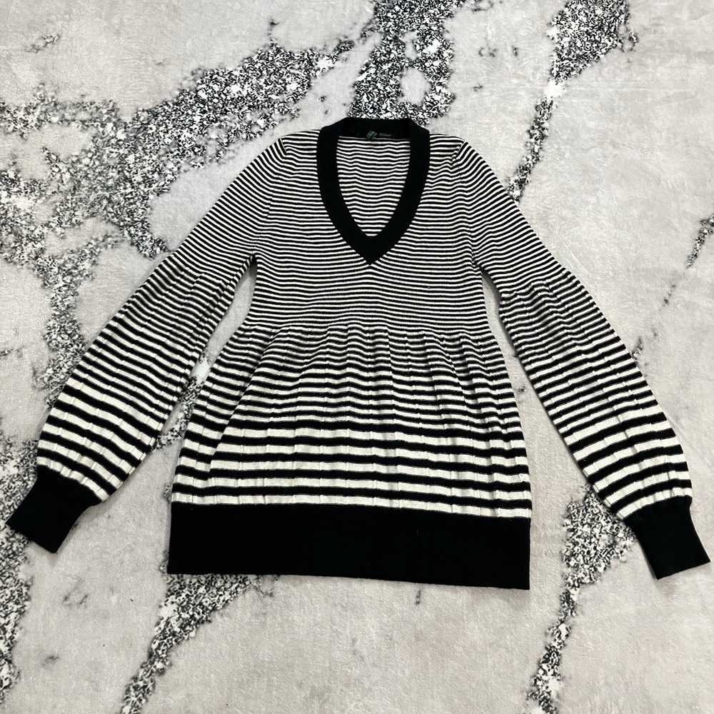 United Colors of‎ Benetton Black White Striped V Neck Sweater Women's Large